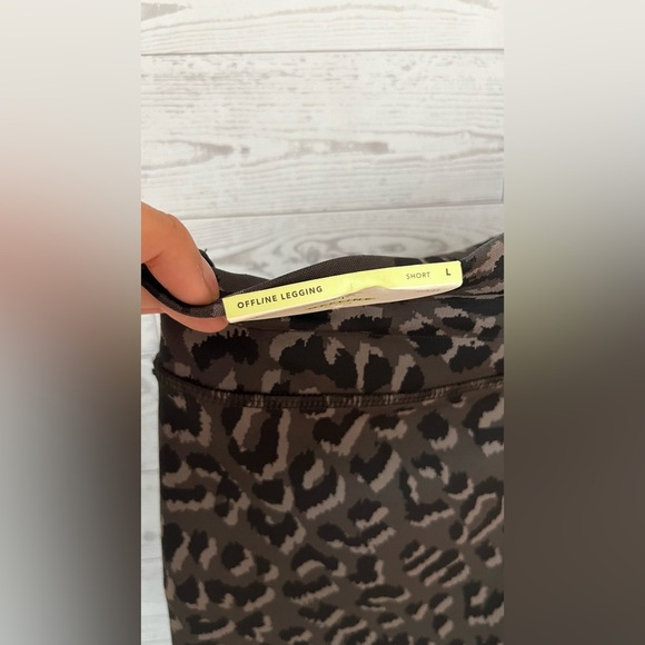 Aerie Offline Jacquard Peak Leopard Animal Print Leggings Joggers Large Short - Picture 11 of 13